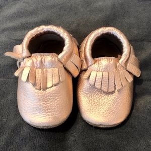 Bird Rock Baby Crib shoes